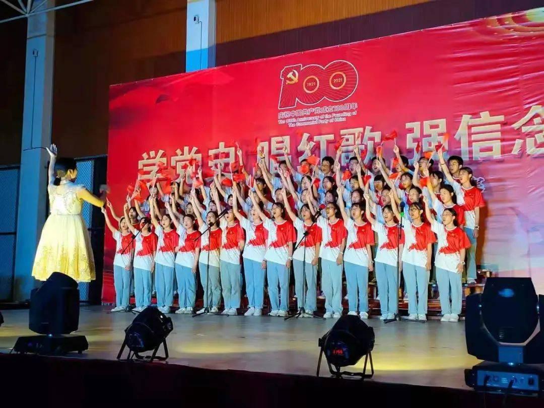 救援卡通熊仔